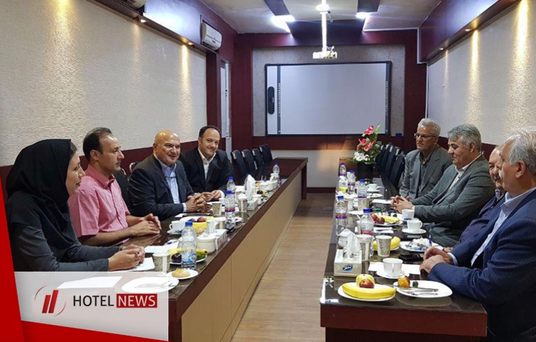 انتصاب سرکار خانم "مرجان شاه ولایتی" به عنوان مدیرعامل جامعه حرفه‌ای هتلداران استان خراسان رضوی  - تصویر 1