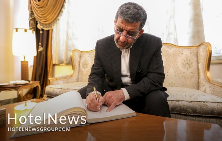 وزیر گردشگری ؛ طرح لغو روادید با ۵ گروه از کشورها را دنبال می‌کنیم - تصویر 1