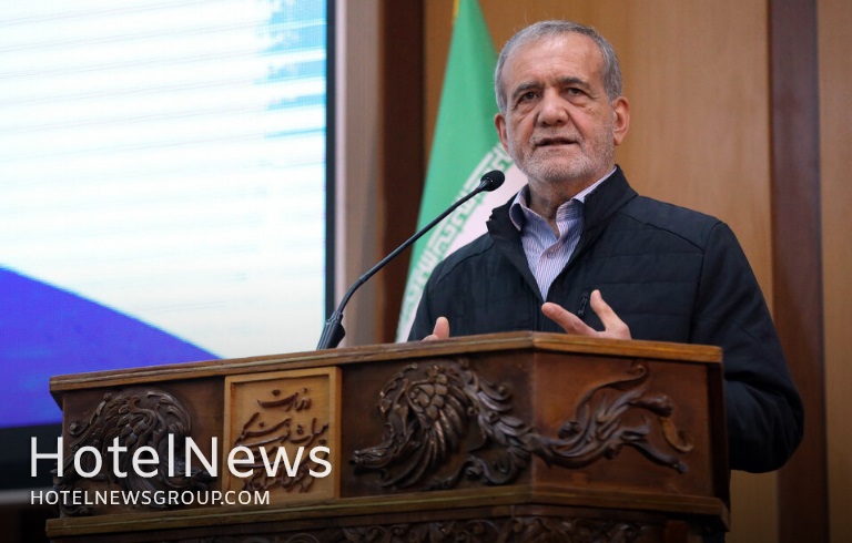 رئیس‌جمهور در افتتاحیه نمایشگاه گردشگری تهران: ایران را آنگونه که هست به جهان معرفی کنیم - تصویر 1