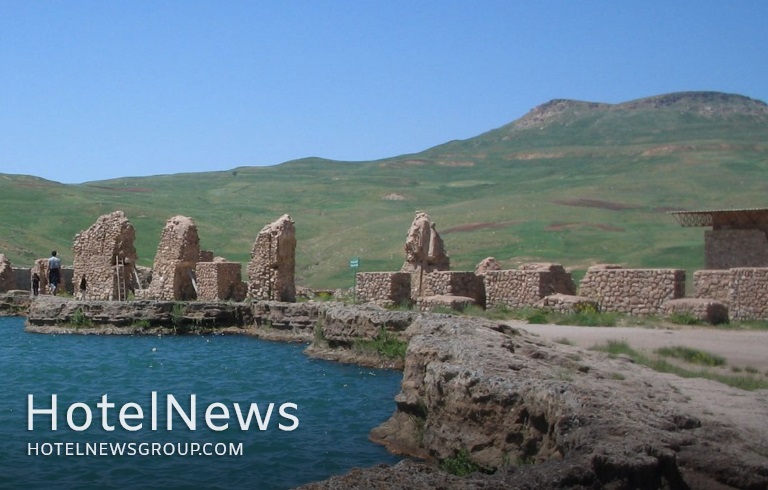 بیش از ۳۲ هزار گردشگر از آتشکده‌ آذرگشسب بازدید کردند - تصویر 1