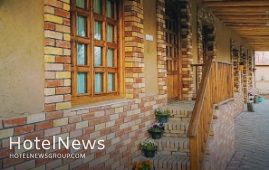 تخفیف ۴۰ درصدی اقامتگاه‌های بوم‌گردی برای زائران مراسم تشییع رهبر شهید 