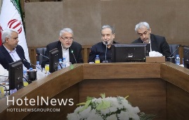 برگزاری نشست سرمایه‌گذاران گردشگری خراسان‌رضوی با حضور وزرای خارجه، اقتصاد و گردشگری