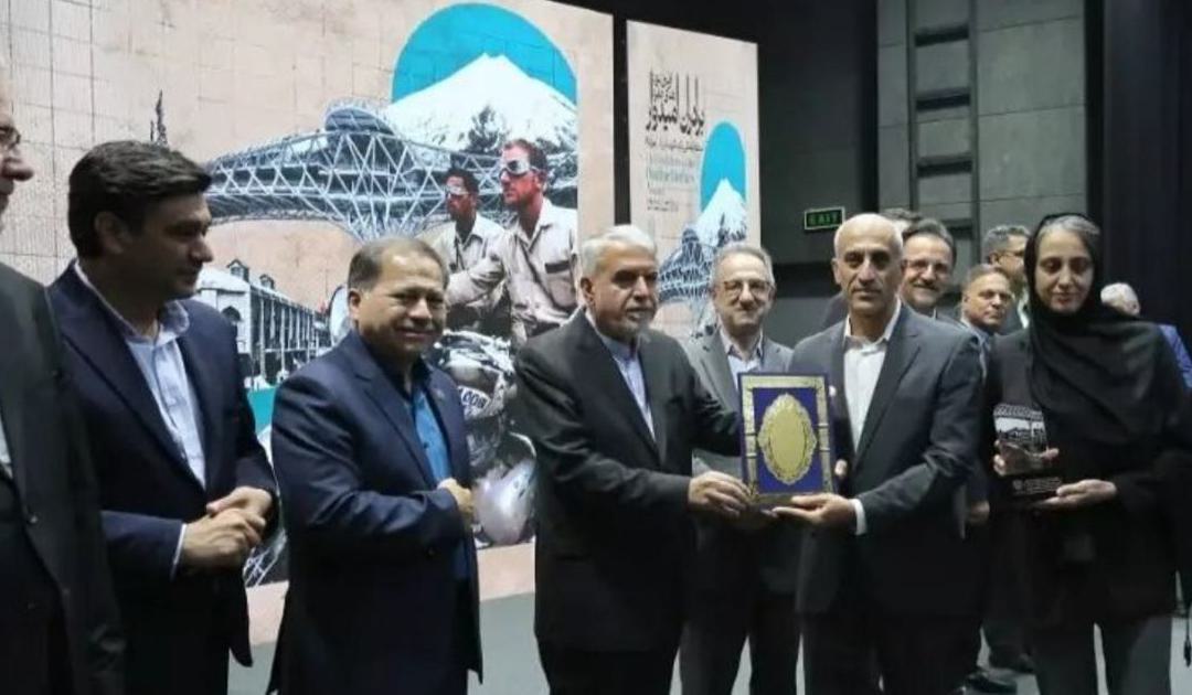 تجلیل از فعالان گردشگری در مراسم گرامیداشت روز جهانی گردشگری و هفته تهران - تصویر 1