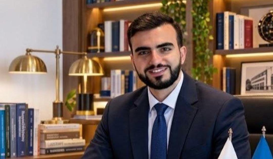 درخشش جوان ایرانی در قلب صنعت هتلداری اروپا؛ تقدیر وزیر گردشگری اسپانیا از احسان تقی‌زاده انصاری - تصویر 1